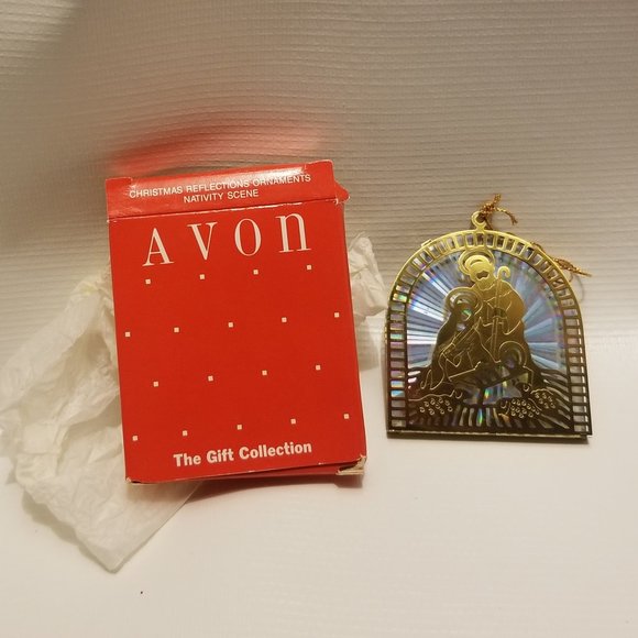 Dazzling vintage Avon Nativity Reflections ornament - Picture 4 of 11